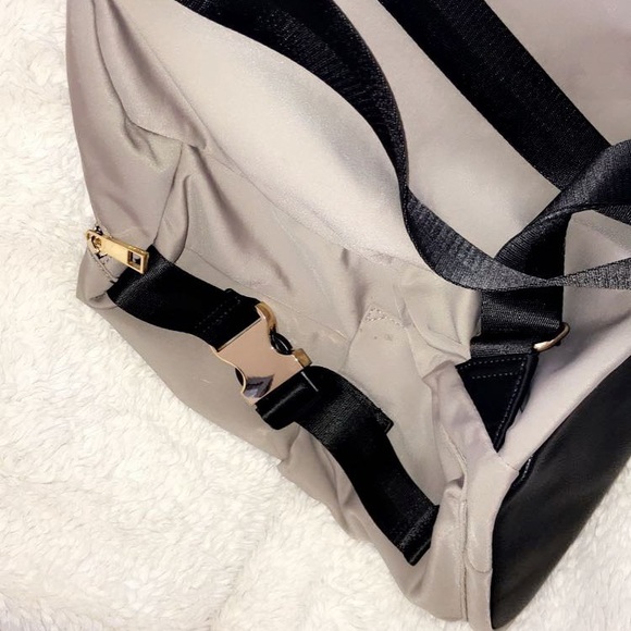 Backpack - Picture 3 of 3